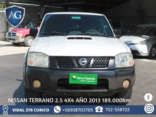 Nissan Terrano 4x4 DX 2.5 año 2013 - Imagen 2
