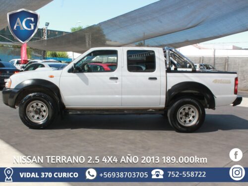 Nissan Terrano 4x4 DX 2.5 año 2013 - Imagen 4