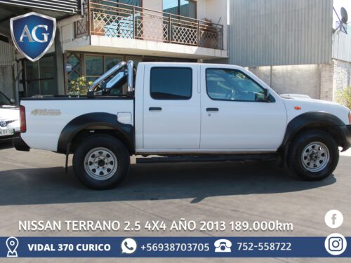 Nissan Terrano 4x4 DX 2.5 año 2013 - Imagen 8
