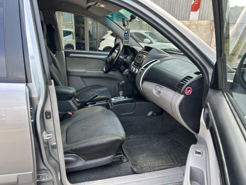 MITSUBISHI MONTERO SPORT G2 AT 2.5 AÑO 2014 - Imagen 13