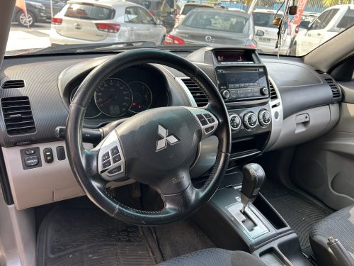 MITSUBISHI MONTERO SPORT G2 AT 2.5 AÑO 2014 - Imagen 10