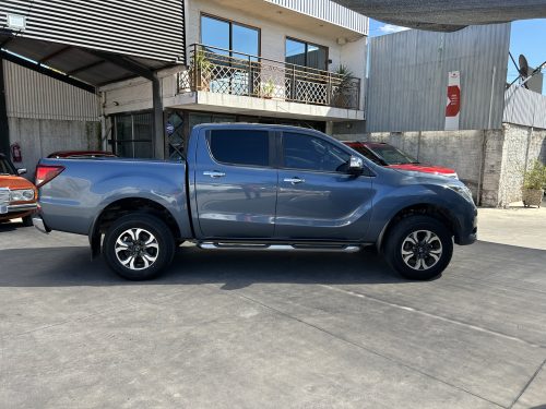 Mazda BT-50 3.2 AT año 2018 - Imagen 8