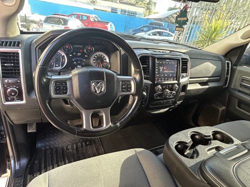 RAM 1500 SLT 3.6 AT año 2021 - Imagen 13
