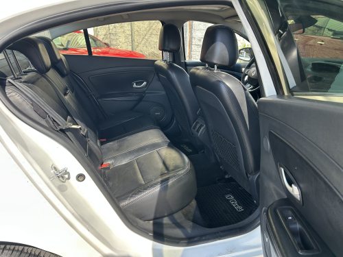 Renault Fluence Privilege 2.0 AT año 2013 - Imagen 8