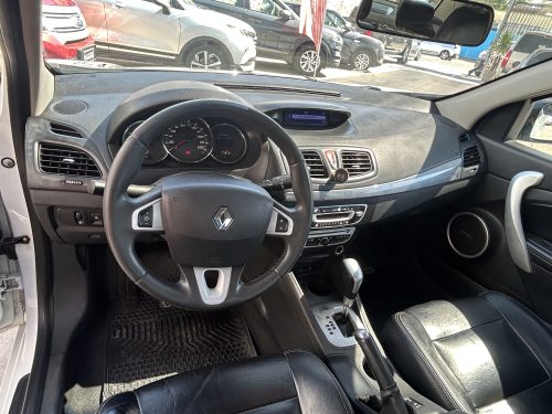 Renault Fluence Privilege 2.0 AT año 2013 - Imagen 12