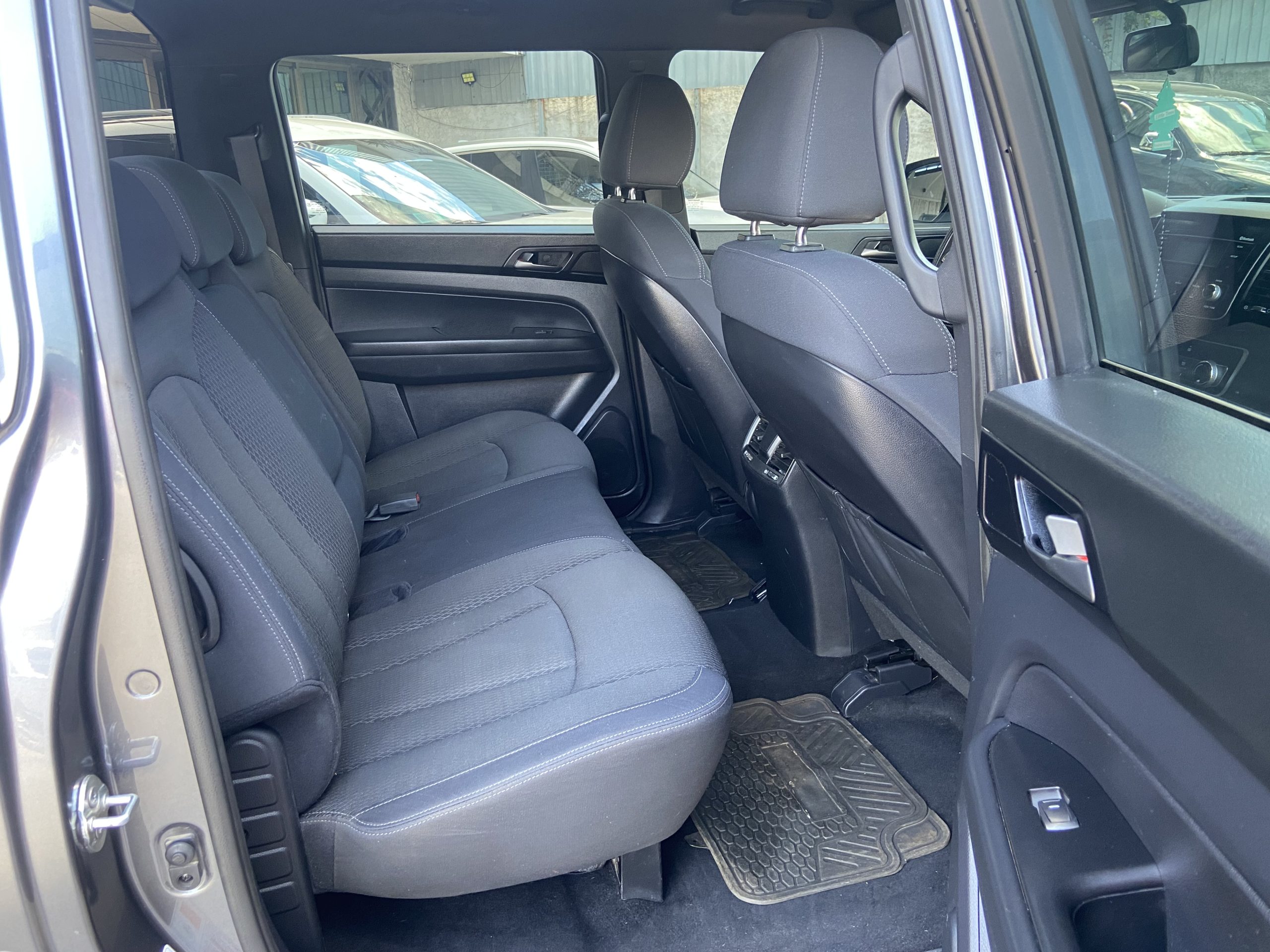 Ssangyong Grand Musso 2.2 MT año 2021 - Imagen 9