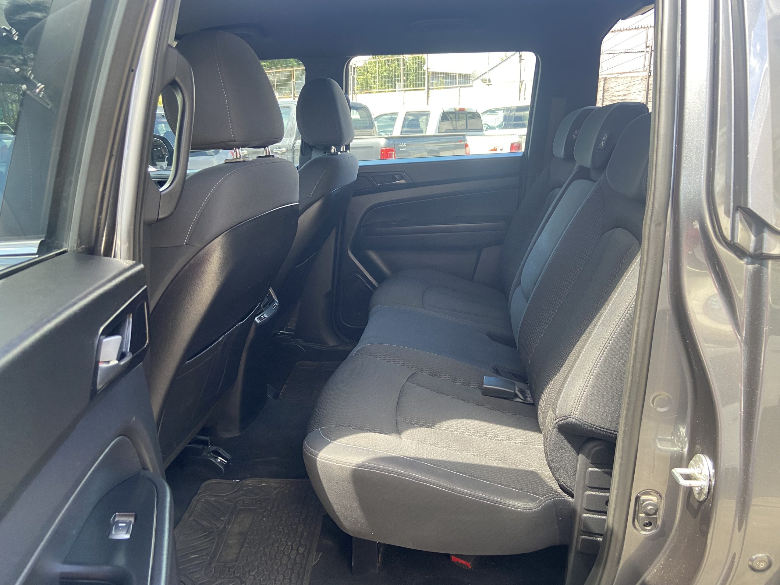 Ssangyong Grand Musso 2.2 MT año 2021 - Imagen 11