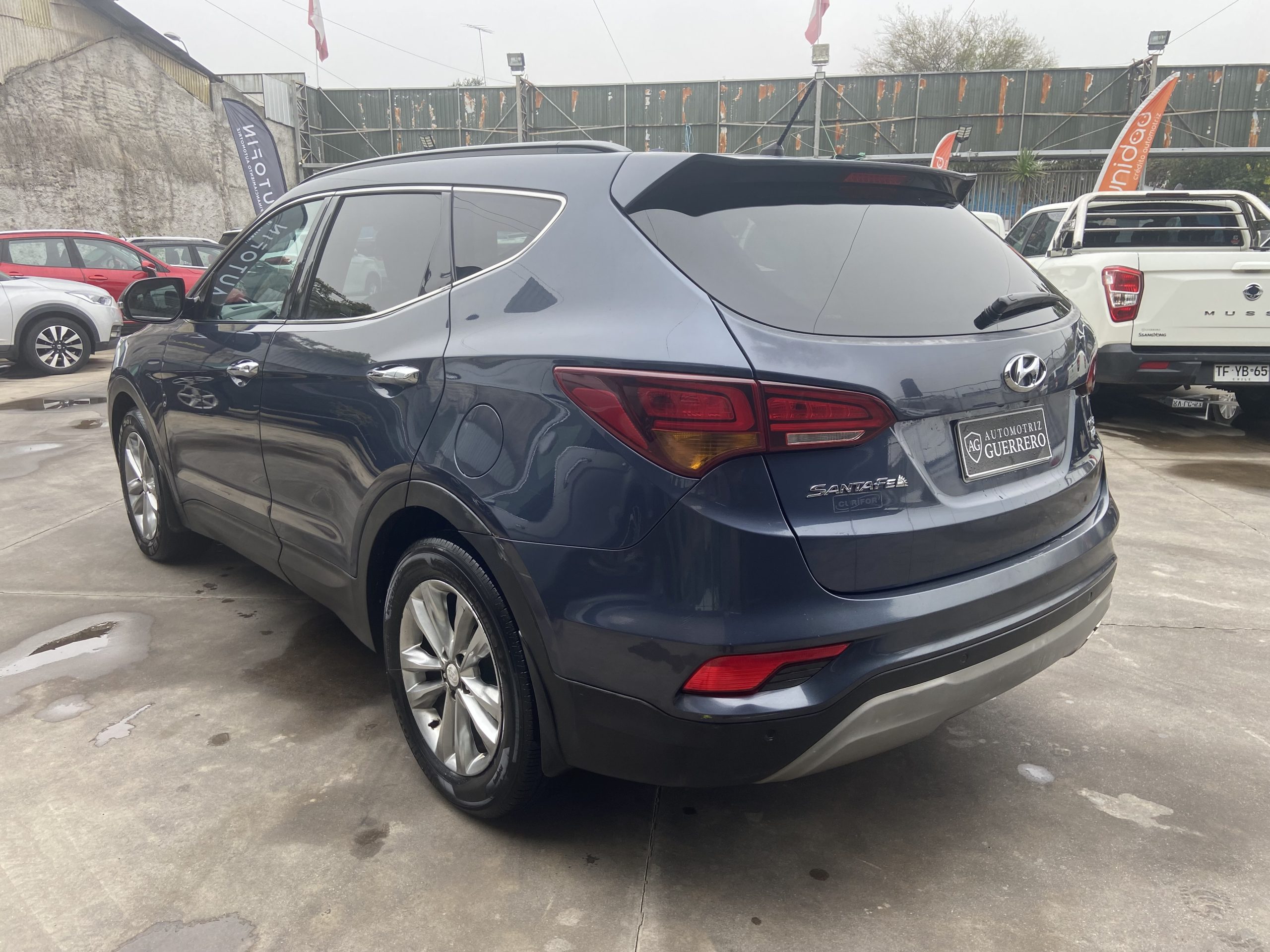 HYUNDAI SANTA FE GLS 2.2 AT AÑO 2018 - Imagen 7