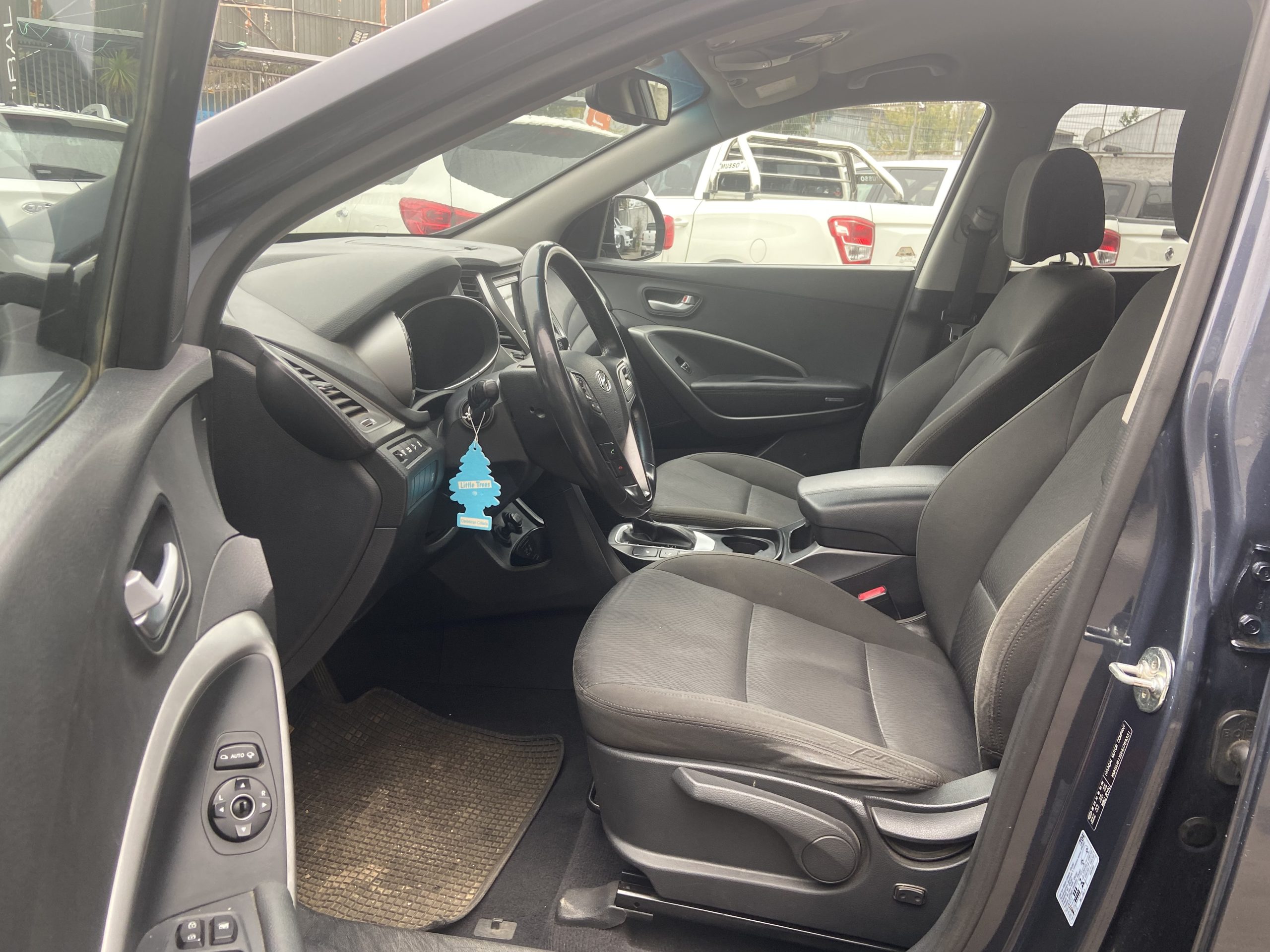 HYUNDAI SANTA FE GLS 2.2 AT AÑO 2018 - Imagen 14