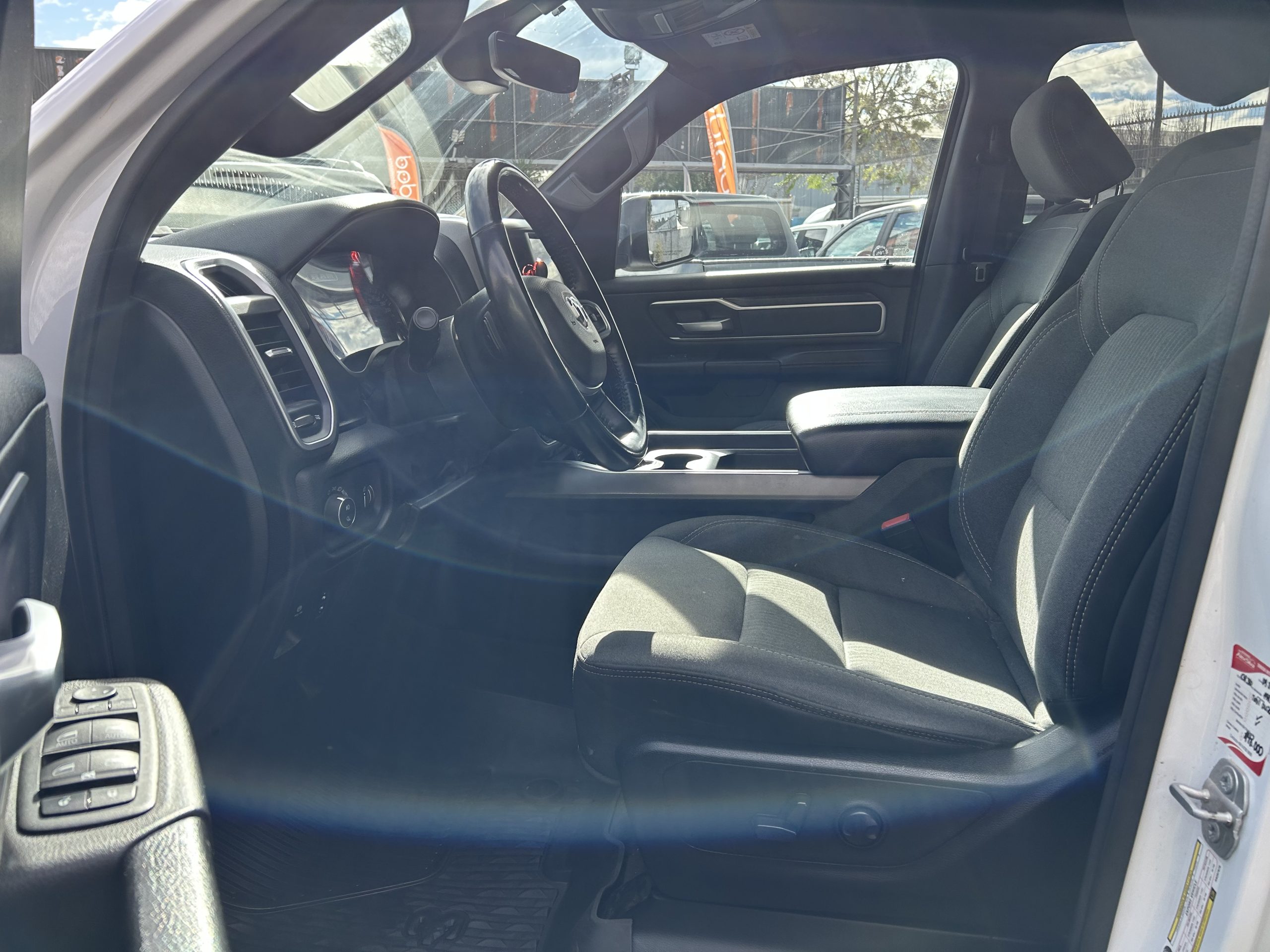 RAM 1500 3.6 BIGHORN AÑO 2023 - Imagen 13